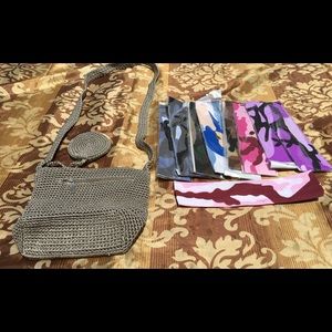 Crossby tote + hair accessories